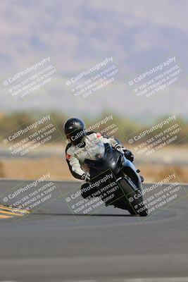 media/Sep-11-2022-SoCal Trackdays (Sun) [[81b7e951af]]/Turn 14 (1130am)/